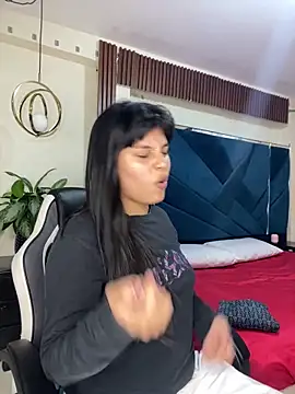 Snapshot of SamanthaColen_ chatting on 04/01/26, 02:45 SamanthaColen online show from 04/01/26, 02:45