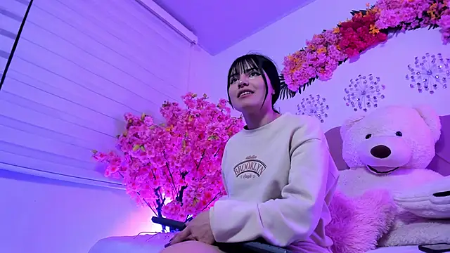 Snapshot of SamanthaVelvett_ chatting on 04/06/26, 04:46 SamanthaVelvett online show from 04/06/26, 04:46