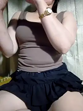 Snapshot of Mi-Naney chatting on 04/18/26, 02:54 Mi-Naney online show from 04/18/26, 02:54