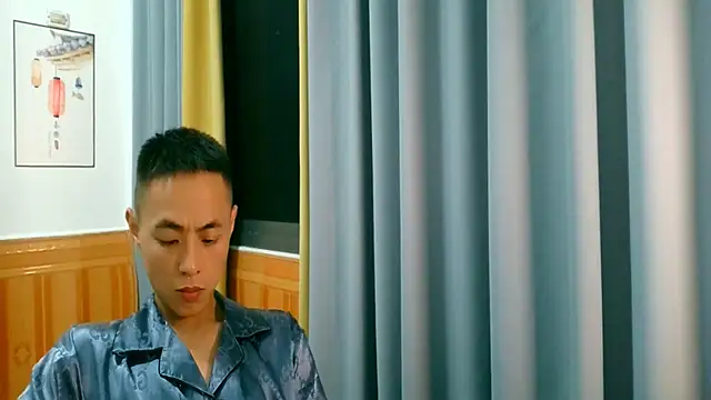 Snapshot of davidboys chatting on 06/25/26, 04:44 davidboys online show from 06/25/26, 04:44