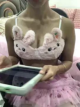 SUMITI  online show from 04/09/26, 07:41