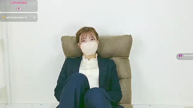 Snapshot of MISOSIRURICE chatting on 06/03/26, 04:12 MISOSIRURICE online show from 06/03/26, 04:12