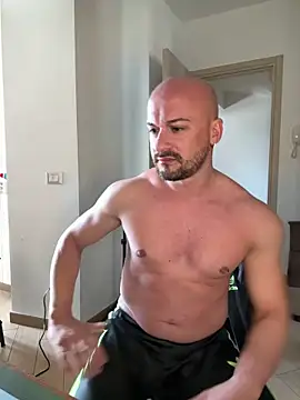 Snapshot of Queen872 chatting on 03/31/26, 11:32 Queen872 online show from 03/31/26, 11:32