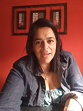lucianamorocha online show from 06/03/26, 04:23