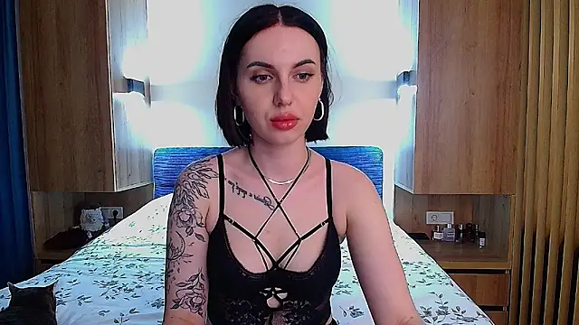 Snapshot of Sour_Berry_ chatting on 05/12/26, 04:37 Sour Berry online show from 05/12/26, 04:37
