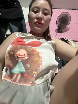 Snapshot of Lina-Naughty chatting on 05/08/26, 01:05 Lina-Naughty online show from 05/08/26, 01:05