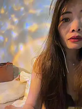 Snapshot of Xiaoyunduo1 chatting on 05/05/26, 06:43 Xiaoyunduo1 online show from 05/05/26, 06:43