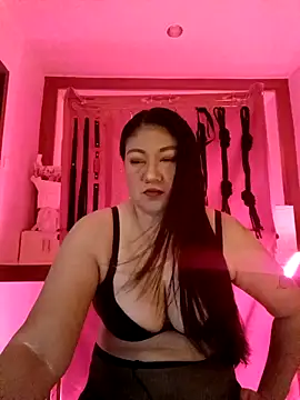 Snapshot of dominalisa chatting on 04/25/26, 11:35 dominalisa online show from 04/25/26, 11:35