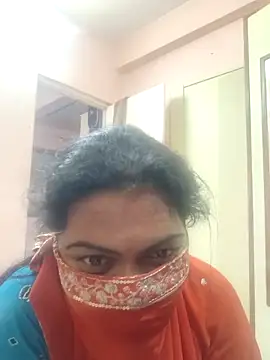 Snapshot of snehahotgirl chatting on 03/31/26, 05:35 snehahotgirl online show from 03/31/26, 05:35