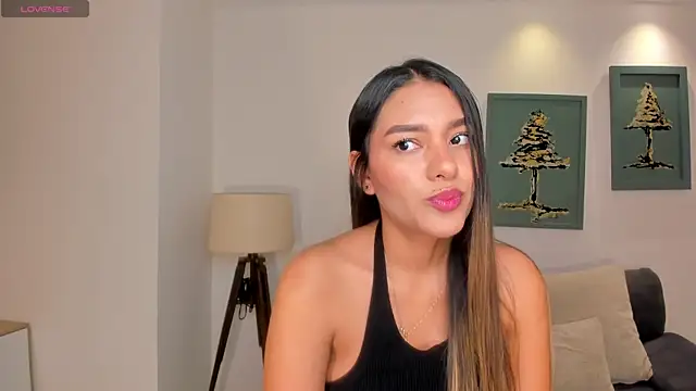 SophieWatsonX online show from 05/06/26, 11:48