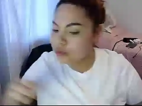 Snapshot of HannyKooper chatting on 04/02/26, 04:04 HannyKooper online show from 04/02/26, 04:04