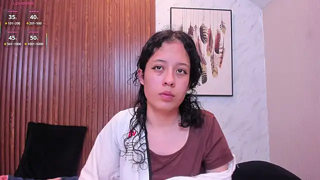 Snapshot of Kaira_luxury chatting on 06/10/26, 03:39 Kaira luxury online show from 06/10/26, 03:39