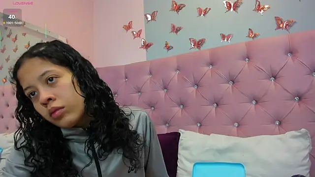 Snapshot of Kaira_luxury chatting on 06/15/26, 03:09 Kaira luxury online show from 06/15/26, 03:09