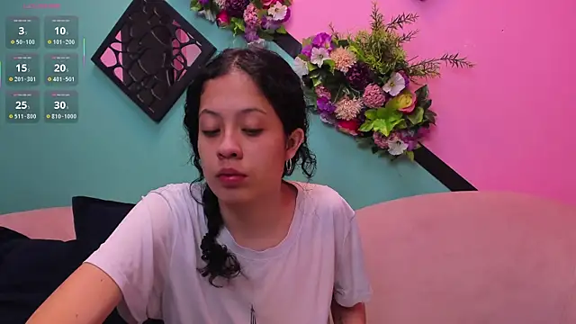 Snapshot of Kaira_luxury chatting on 07/01/26, 09:55 Kaira luxury online show from 07/01/26, 09:55
