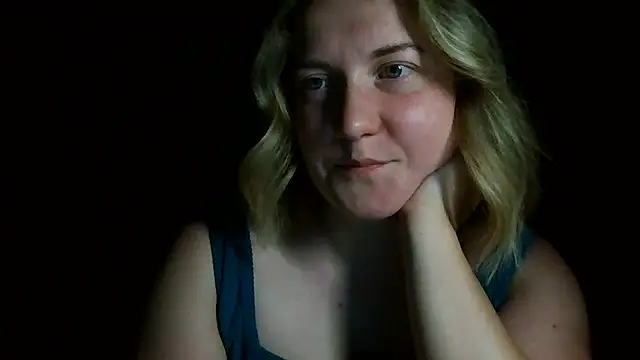 TinaKittyX online show from 05/16/26, 07:56