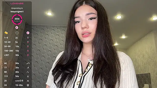 Barbie Aria online show from 06/18/26, 04:33