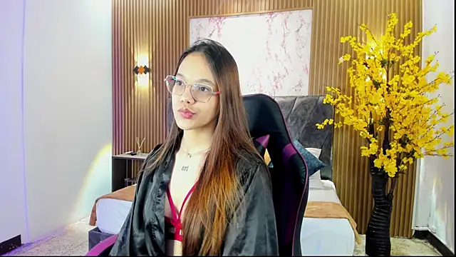 Snapshot of Vi_zzy chatting on 04/06/26, 07:15 Vi zzy online show from 04/06/26, 07:15