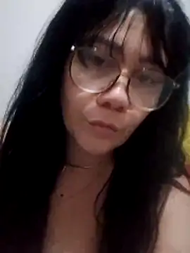 Snapshot of gatadeoculos chatting on 04/09/26, 12:10 gatadeoculos online show from 04/09/26, 12:10