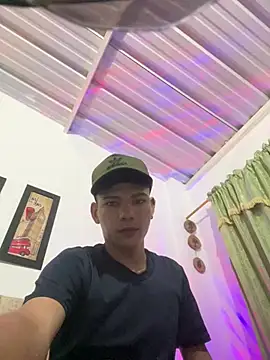 sebascuterouss online show from 04/28/26, 03:22
