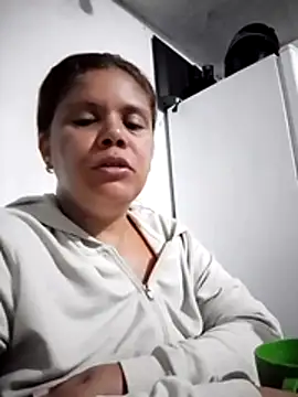 Zafiro MD online show from 05/05/26, 10:34