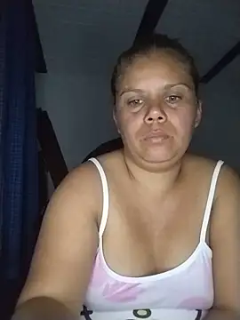 Snapshot of Zafiro_MD chatting on 07/02/26, 05:02 Zafiro MD online show from 07/02/26, 05:02