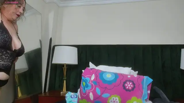 RoxanneSquirt online show from 05/16/26, 12:29