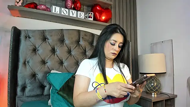 Mirandha QM online show from 06/11/26, 10:19