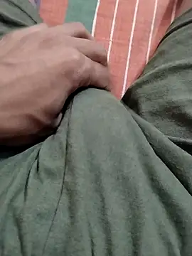 Snapshot of Daddy_004__ chatting on 04/04/26, 02:03 Daddy 004 online show from 04/04/26, 02:03