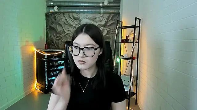 Snapshot of JennyGibson chatting on 04/07/26, 05:19 JennyGibson online show from 04/07/26, 05:19