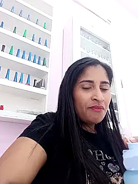 Snapshot of SofiaMendez1_ chatting on 04/04/26, 03:20 SofiaMendez1 online show from 04/04/26, 03:20