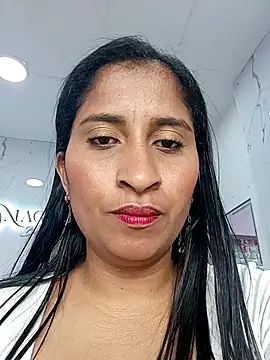 Snapshot of SofiaMendez1_ chatting on 04/16/26, 04:19 SofiaMendez1 online show from 04/16/26, 04:19