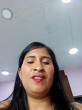 Snapshot of SofiaMendez1_ chatting on 04/17/26, 03:48 SofiaMendez1 online show from 04/17/26, 03:48