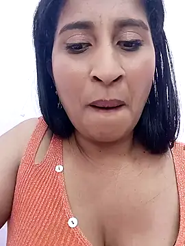 Snapshot of SofiaMendez1_ chatting on 04/18/26, 07:07 SofiaMendez1 online show from 04/18/26, 07:07