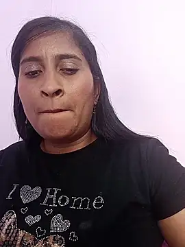 Snapshot of SofiaMendez1_ chatting on 05/11/26, 04:04 SofiaMendez1 online show from 05/11/26, 04:04