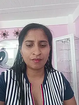 Snapshot of SofiaMendez1_ chatting on 05/13/26, 02:58 SofiaMendez1 online show from 05/13/26, 02:58