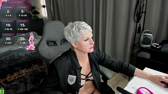 Snapshot of Linda_Zef1r chatting on 05/22/26, 09:26 Linda Zef1r online show from 05/22/26, 09:26