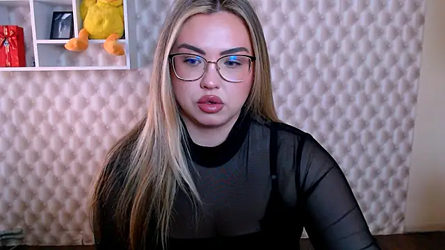 AminaSoul  online show from 05/04/26, 07:15