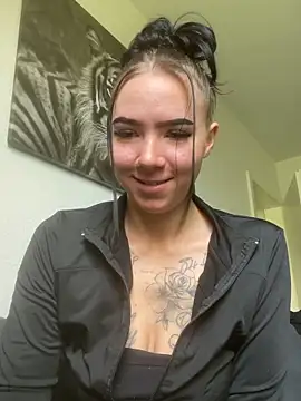 zoeelinks online show from 04/14/26, 10:10