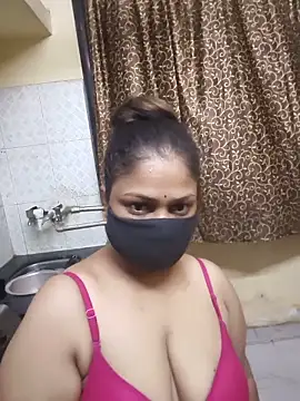 Snapshot of SluttySonam chatting on 06/14/26, 06:15 SluttySonam online show from 06/14/26, 06:15