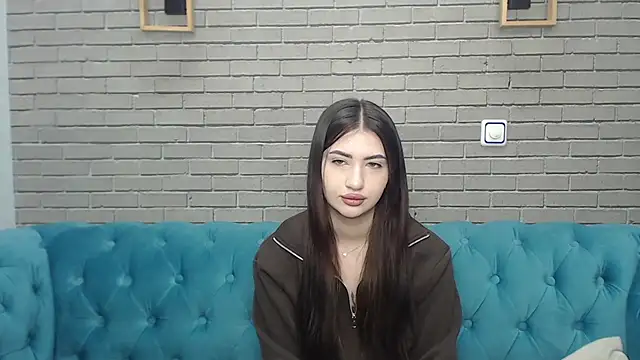 Snapshot of RebeccaMosc chatting on 04/04/26, 05:27 RebeccaMosc online show from 04/04/26, 05:27