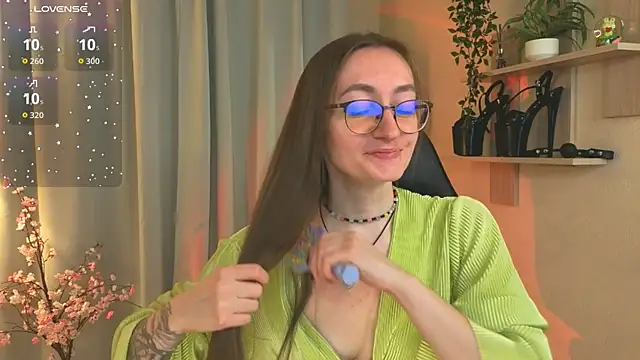 Snapshot of Serenity_XO chatting on 04/03/26, 11:08 Serenity XO online show from 04/03/26, 11:08