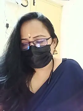 Snapshot of monisha_cam chatting on 07/14/26, 04:23 monisha cam online show from 07/14/26, 04:23