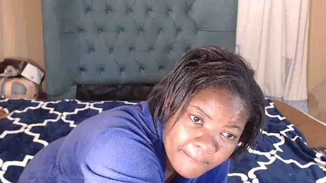 Snapshot of FloweSaltry chatting on 06/25/26, 04:45 FloweSaltry online show from 06/25/26, 04:45