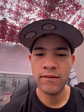 Snapshot of Mr_Yonder chatting on 04/03/26, 12:58 Mr Yonder online show from 04/03/26, 12:58