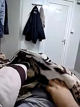 samosa7678 online show from 04/15/26, 05:25