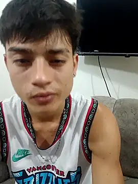 Thebestboyhot online show from 05/24/26, 03:44