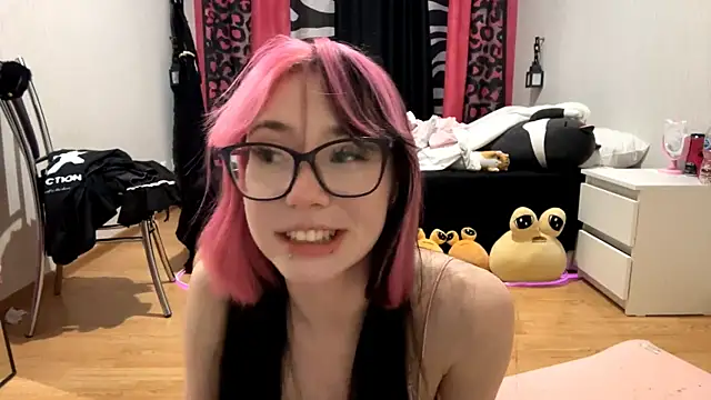WifeAileen online show from 04/28/26, 07:41
