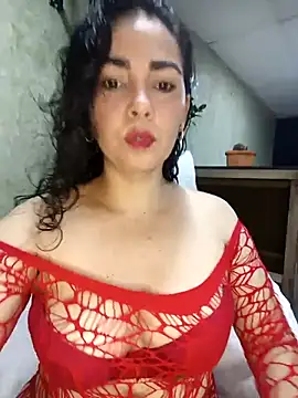 Snapshot of Emily_Divi69 chatting on 04/19/26, 08:33 Emily Divi69 online show from 04/19/26, 08:33