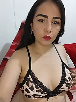 Snapshot of Emily_Divi69 chatting on 07/03/26, 01:45 Emily Divi69 online show from 07/03/26, 01:45