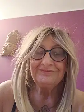 Snapshot of Giava57 chatting on 07/05/26, 01:40 Giava57 online show from 07/05/26, 01:40